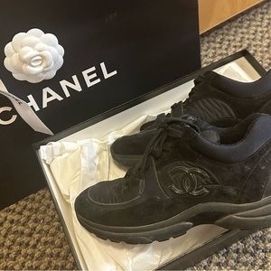 Chanel black sneakers EU37